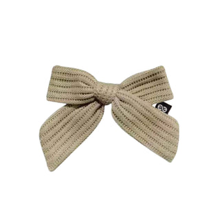 Knot Sage Sweater Bow Clip