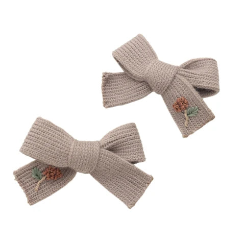 Halo Luxe Josie Floral Embroidered Ribbed Knit Clip Set Tan