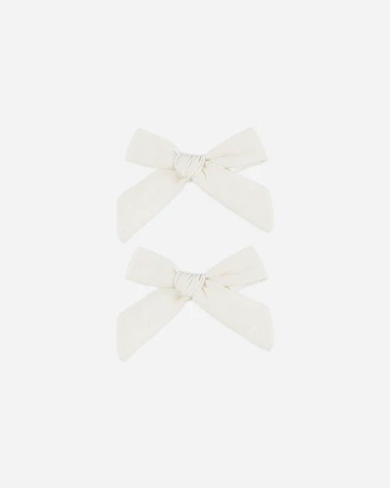 Rylee and Cru Set of Bows in Ivory