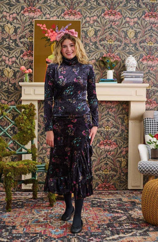 Laurent Black Velvet Floral Print Set