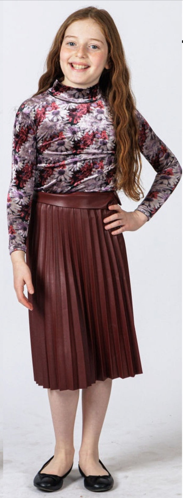 OH GIRL Burgundy Pleated Leather Skirt